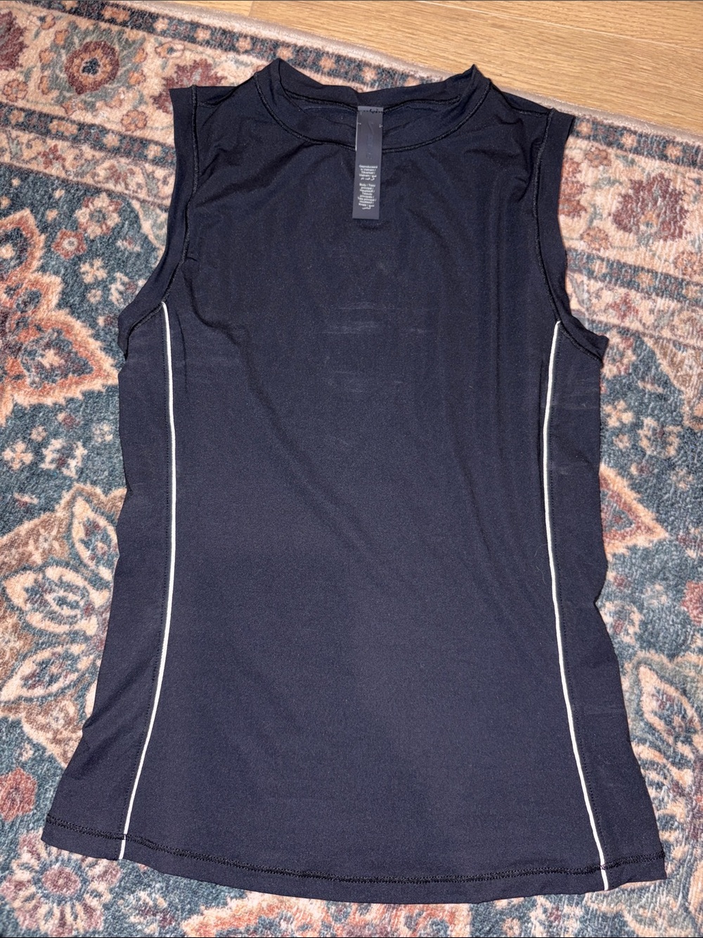 SKIMS Black Muscle Tee with Piping